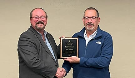 Dr. Rich Ferrieri Receives IPG Faculty Community Award